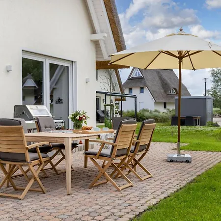 Reethaus Elisa Mit Sauna, Kamin Und Garten Pepelow